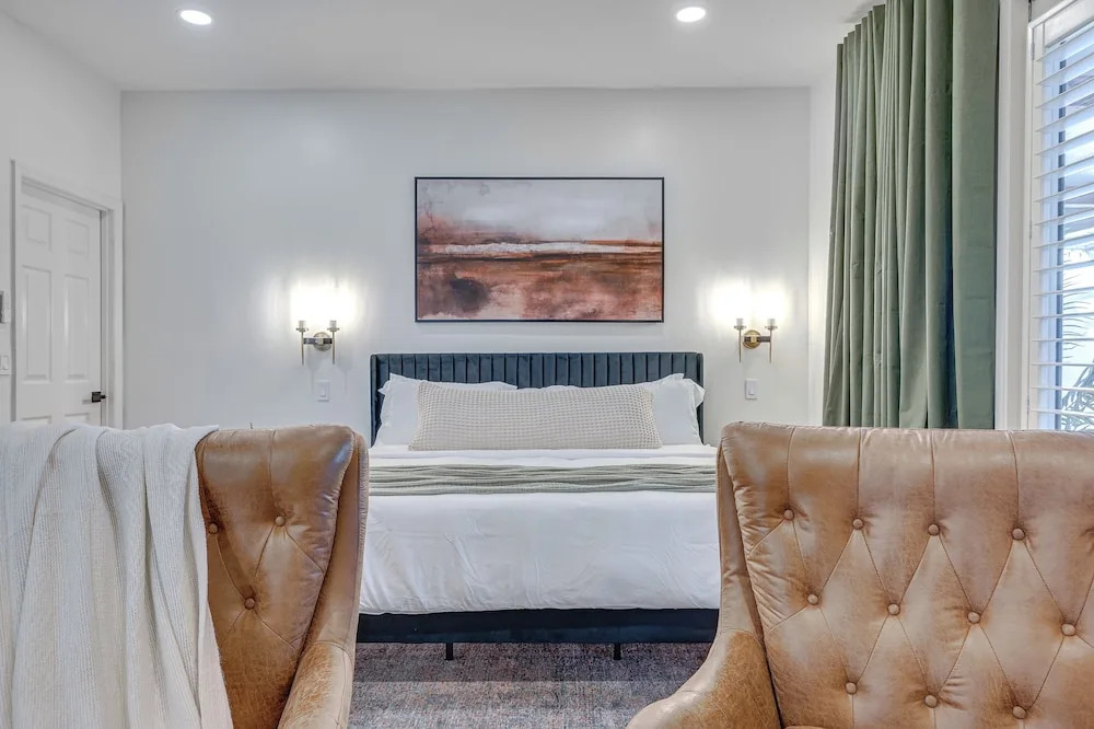 Exciting Valrico Villa w/ Private Pool & Game Room