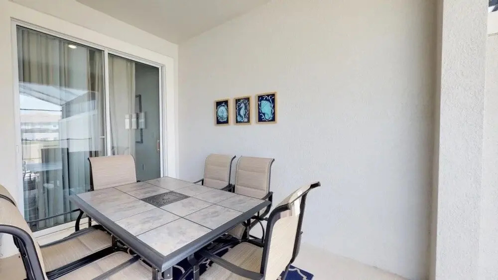Storey Lake - Amazing 4 Bedroom Villa Townhouse
