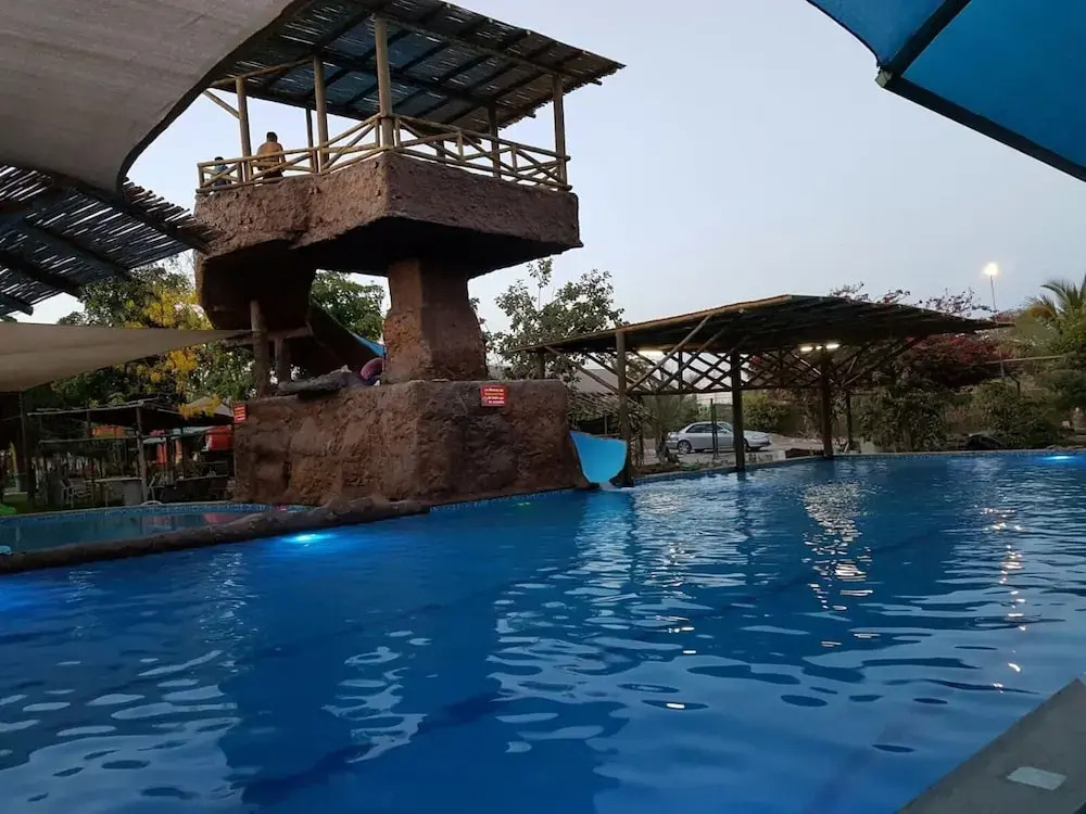 Navola Inn