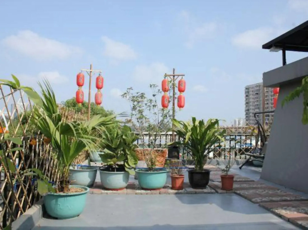 Shiyu Hotel (Guangzhou Chebei Metro Station)