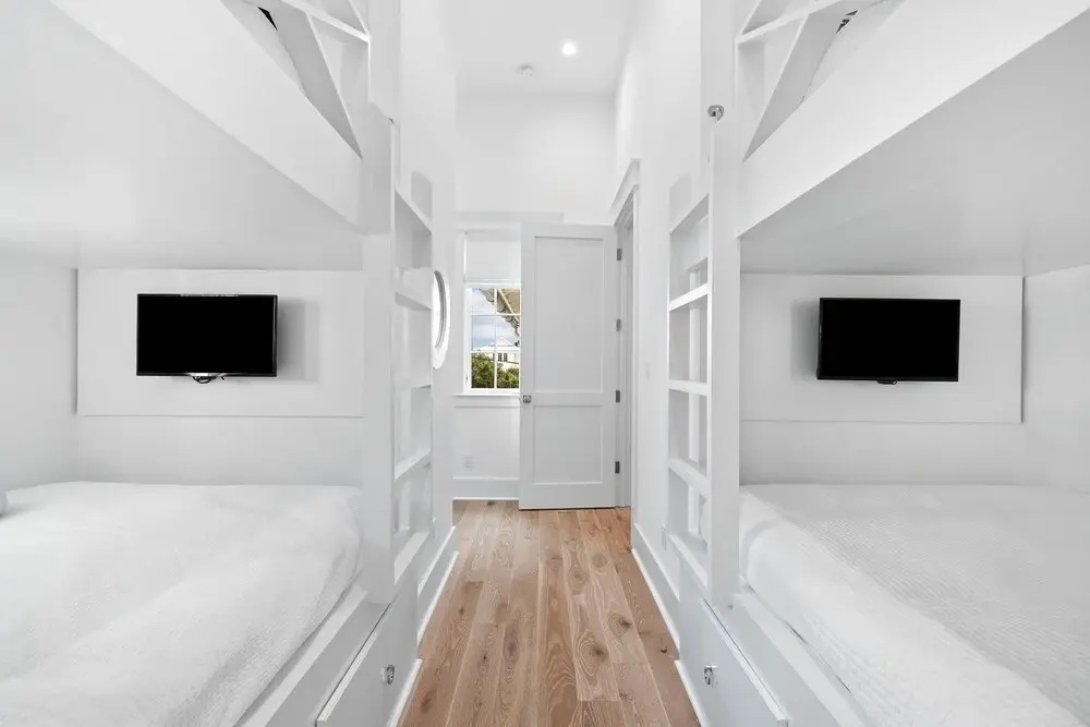 Summer Villa 274 Pompano Street 7 Bedroom Home by RedAwning