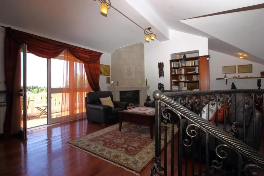 Villa Boskovic - Four-bedroom Villa With Swimming Pool and Sea View 8 ID Direct Booker 2142