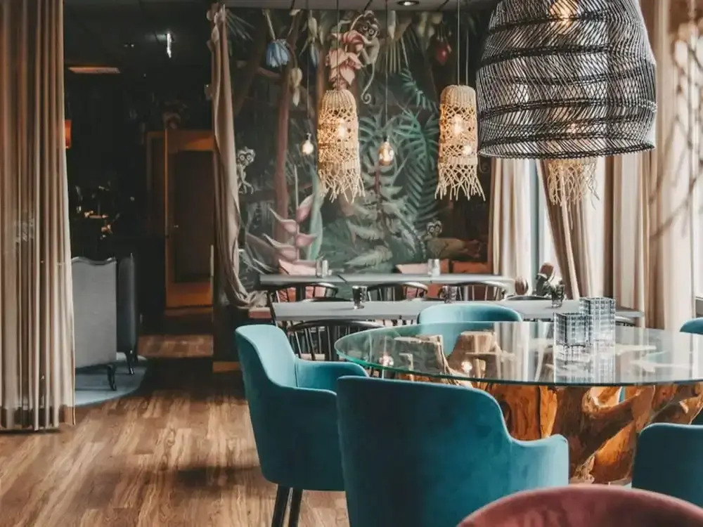 Nice 4-star Hotel Room With Free Breakfast