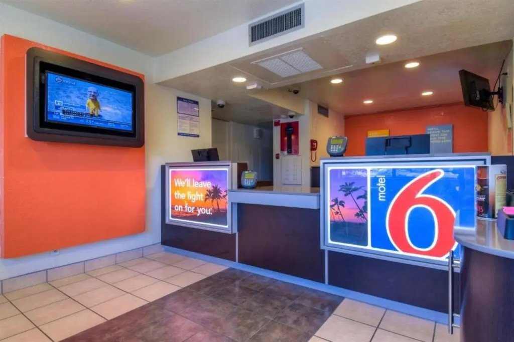Motel 6 Riverside West - Jurupa Valley