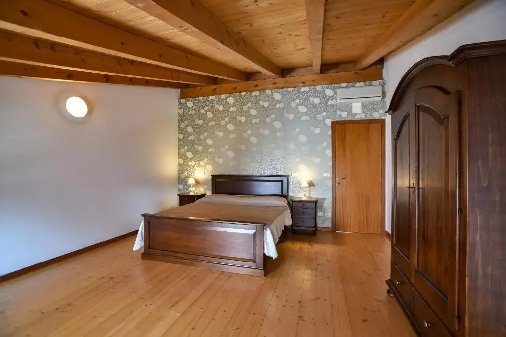AGRITURISMO COLOMBARE TEBOI