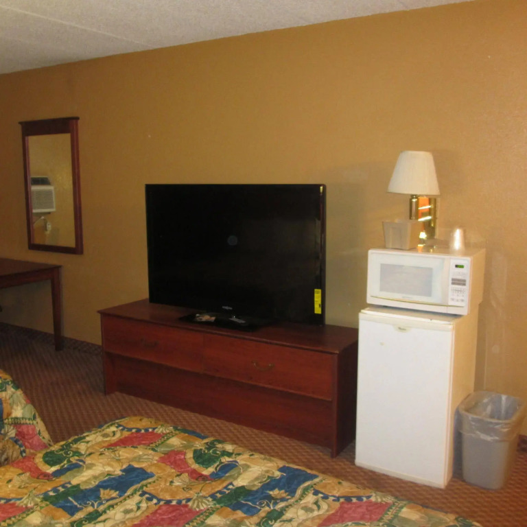 Riverside Suites