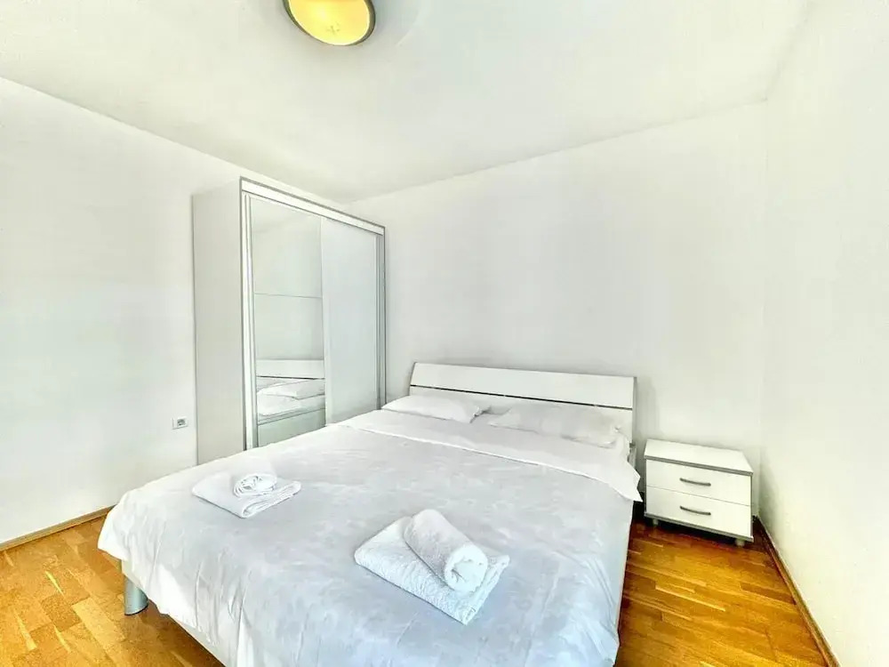 Family three bedroom Apartment Petrovac