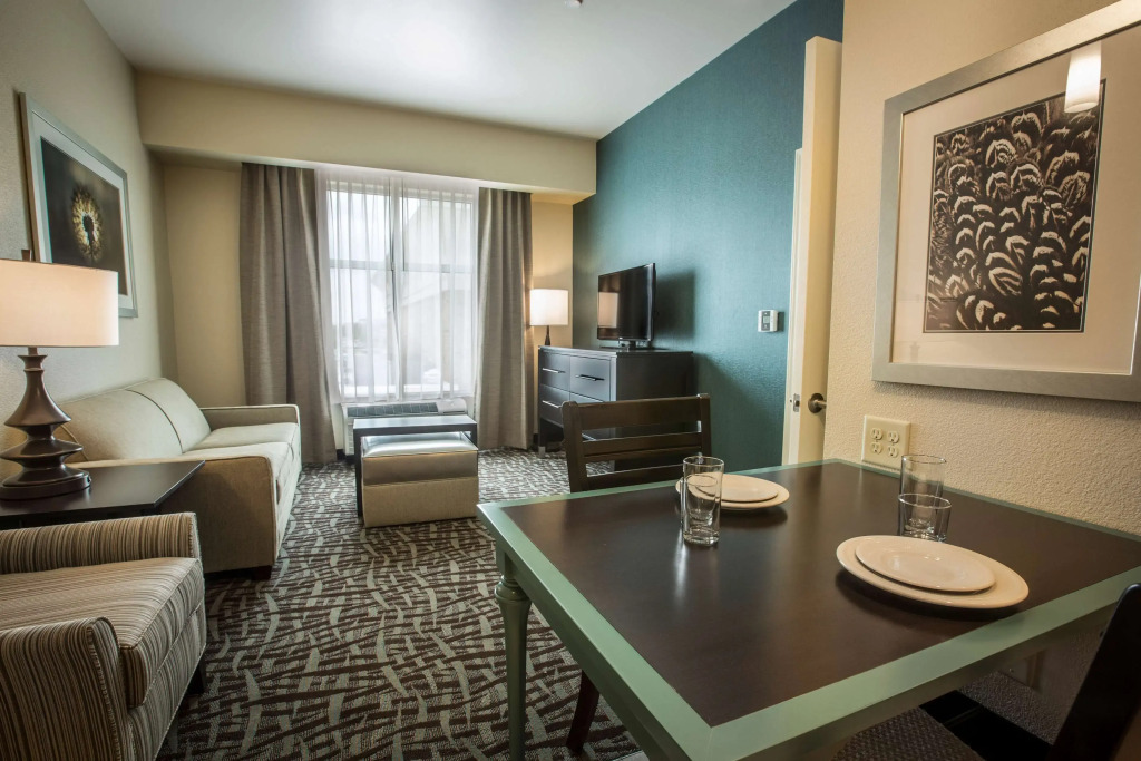 Homewood Suites by Hilton Charlotte Ballantyne, NC