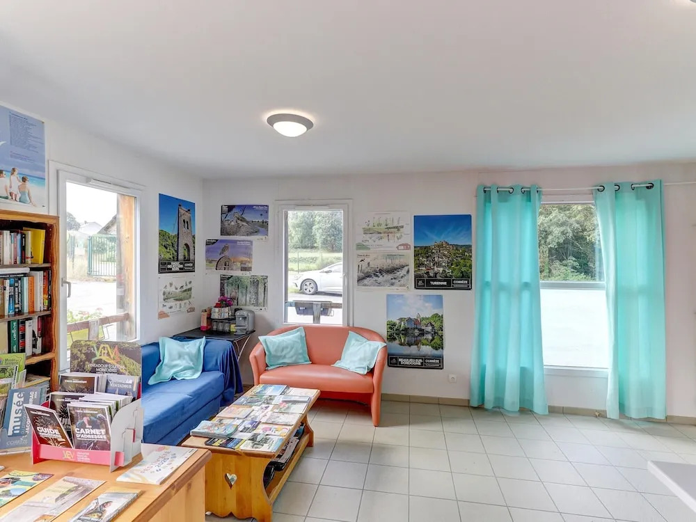 Cosy Apartment Near Egletons Town