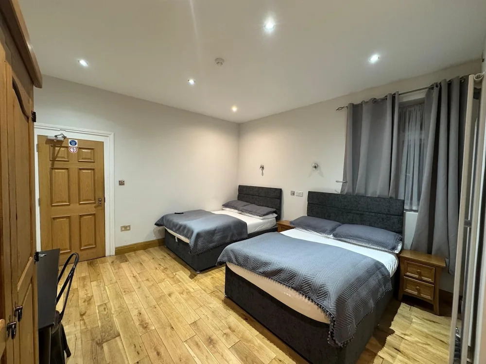 Skylark Guest House