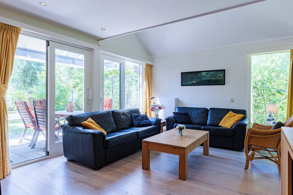 Westduin Family Apartment Near the Beach