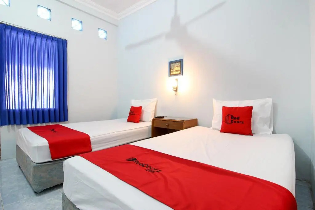 RedDoorz at Hotel Raditia Graha Yogyakarta