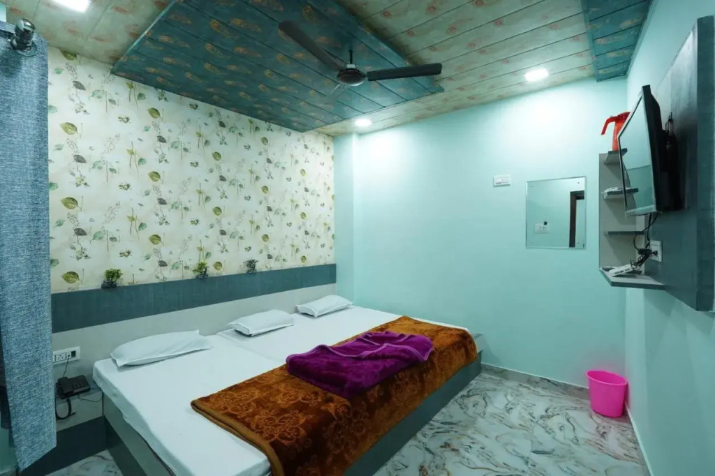 Hotel Alishaan
