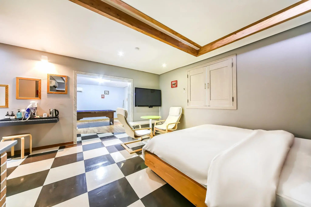 Hotel Cloud 9