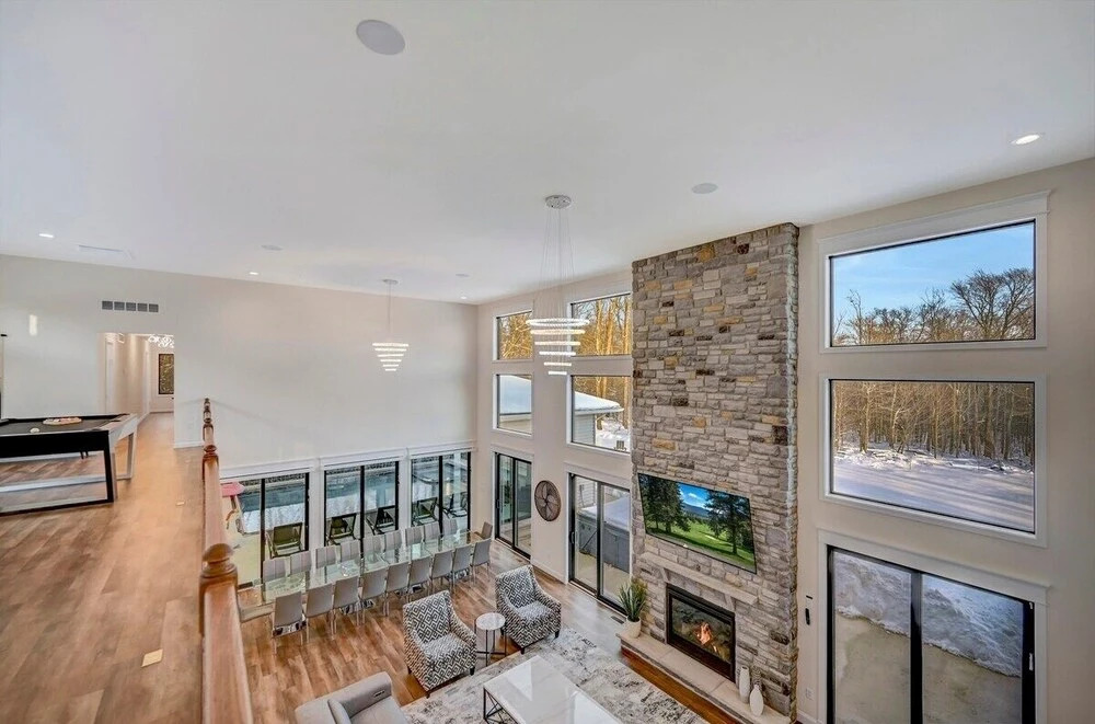 The Perfect Escape: Indoor Pool/spa, Vr & Theater 6 Bedroom Home by RedAwning