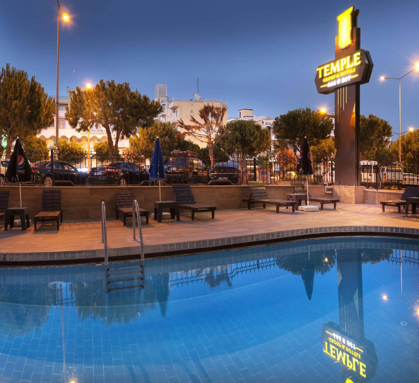 Temple Class Hotel