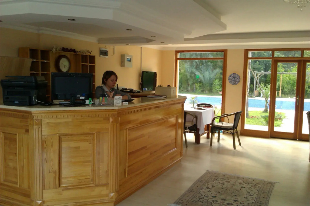 Yonca Hotel