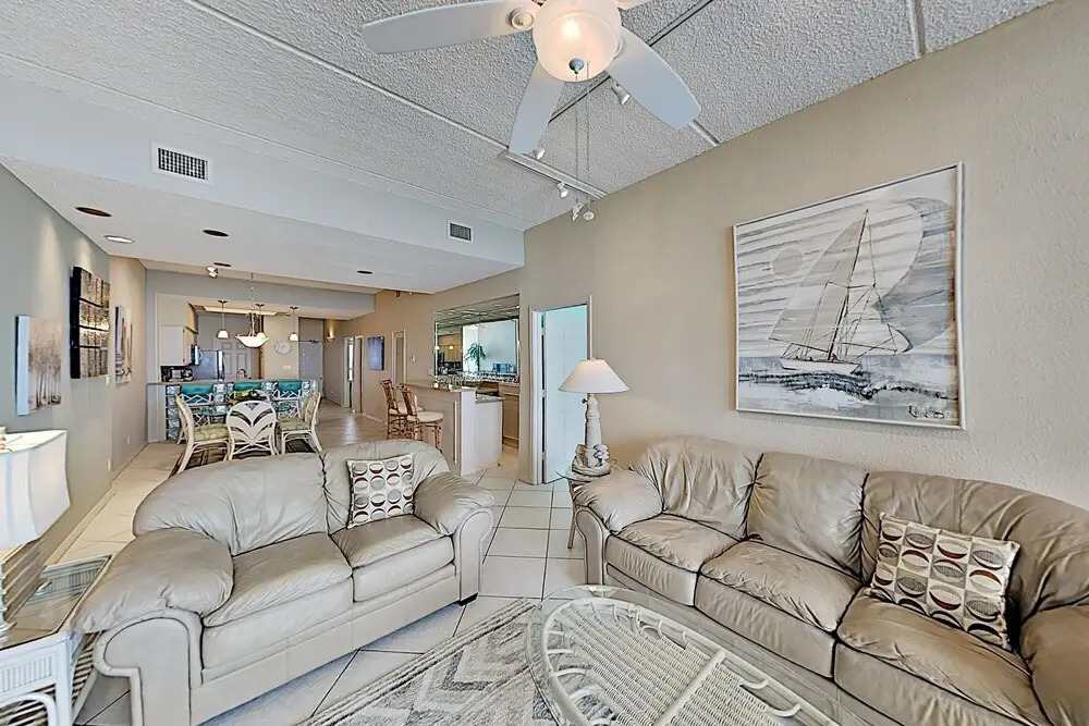 Plush Suntide Penthouse W/ Tennis, Pools & Gym 2 Bedroom Condo