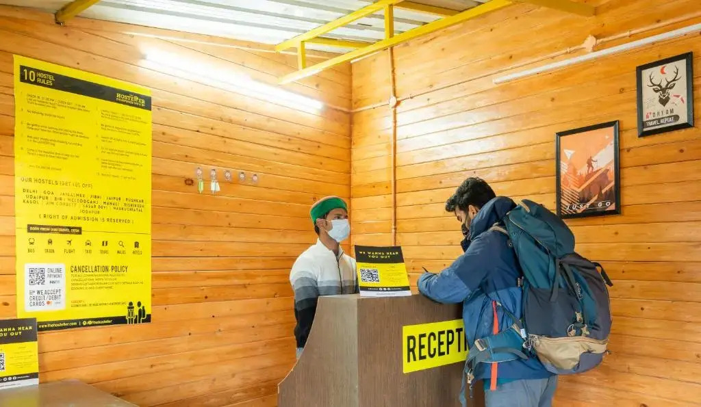 Lushtree Backpackers - Hostel & Cafe