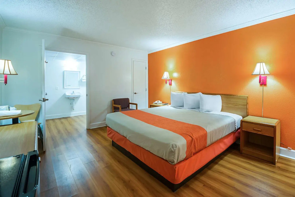 Motel 6 Perry 4860