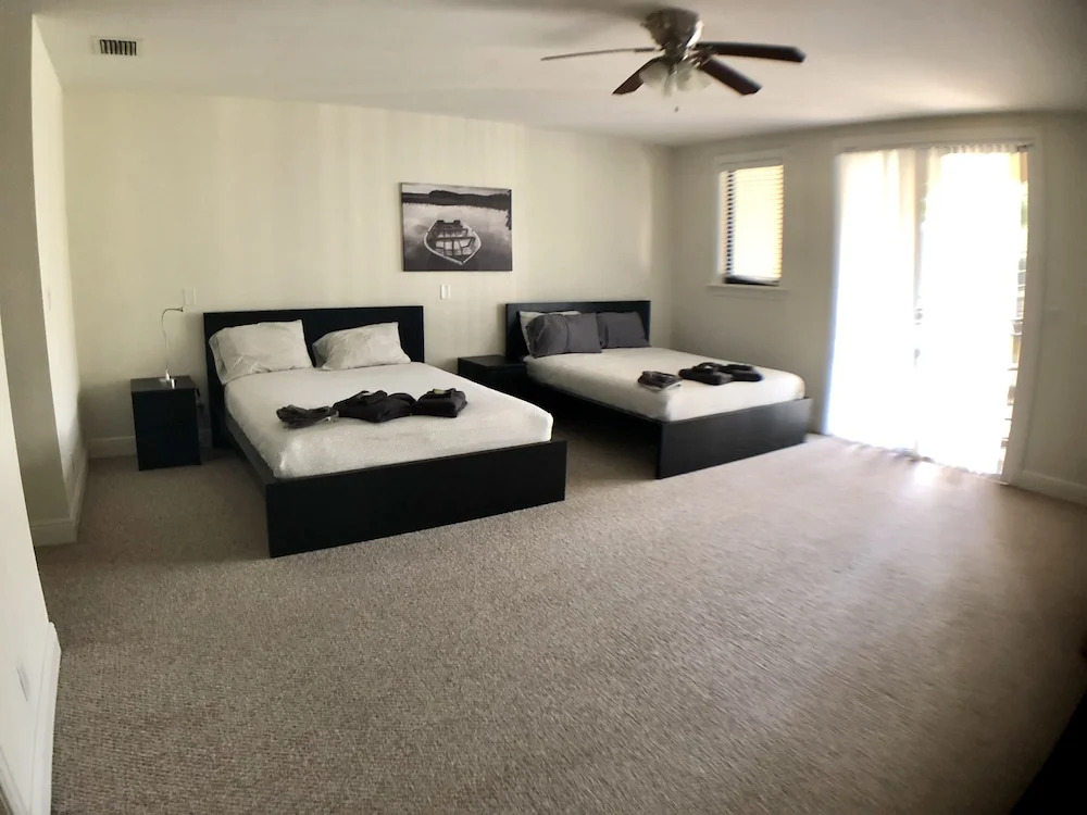 Huge House in Fort Lauderdale - 819