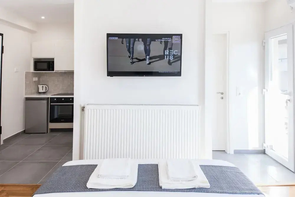Stylish New Paradise for 2 in Marousi