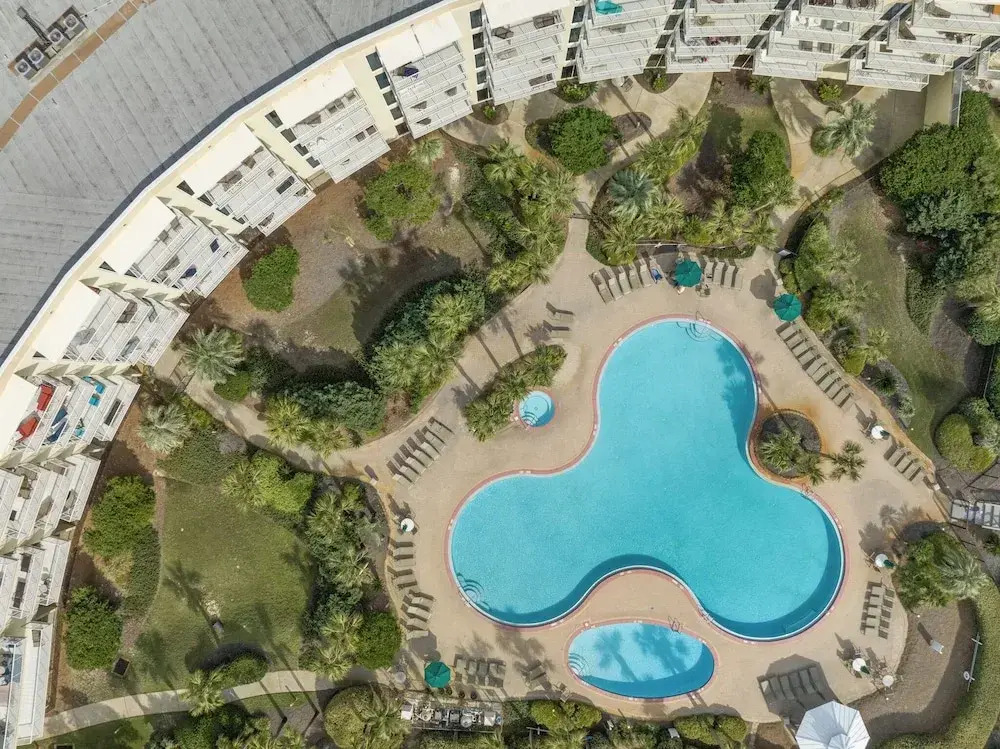 Fun In The Sun! Crescent at Miramar - Gulf Front+Beach Chairs