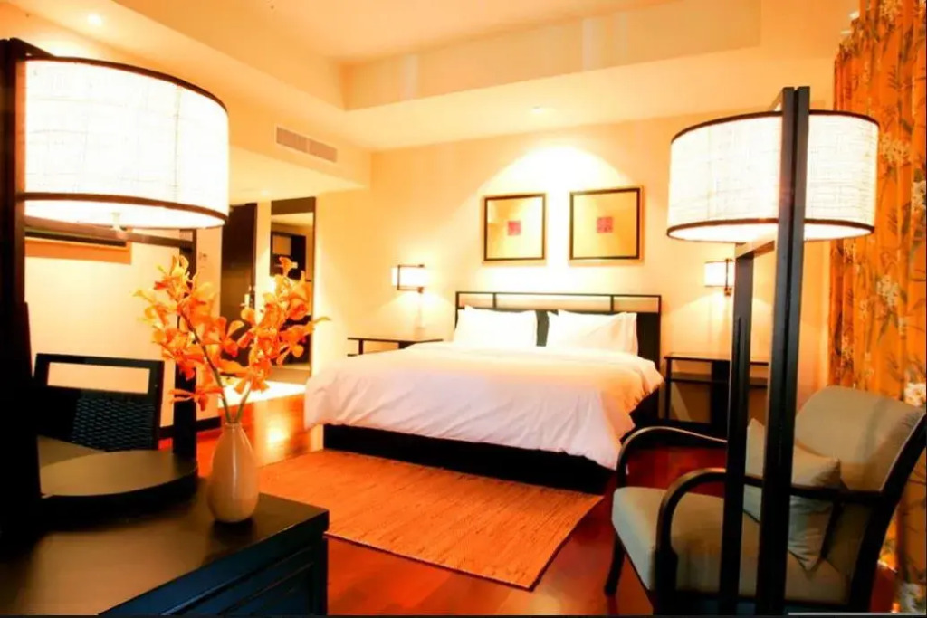 Luxe Residence