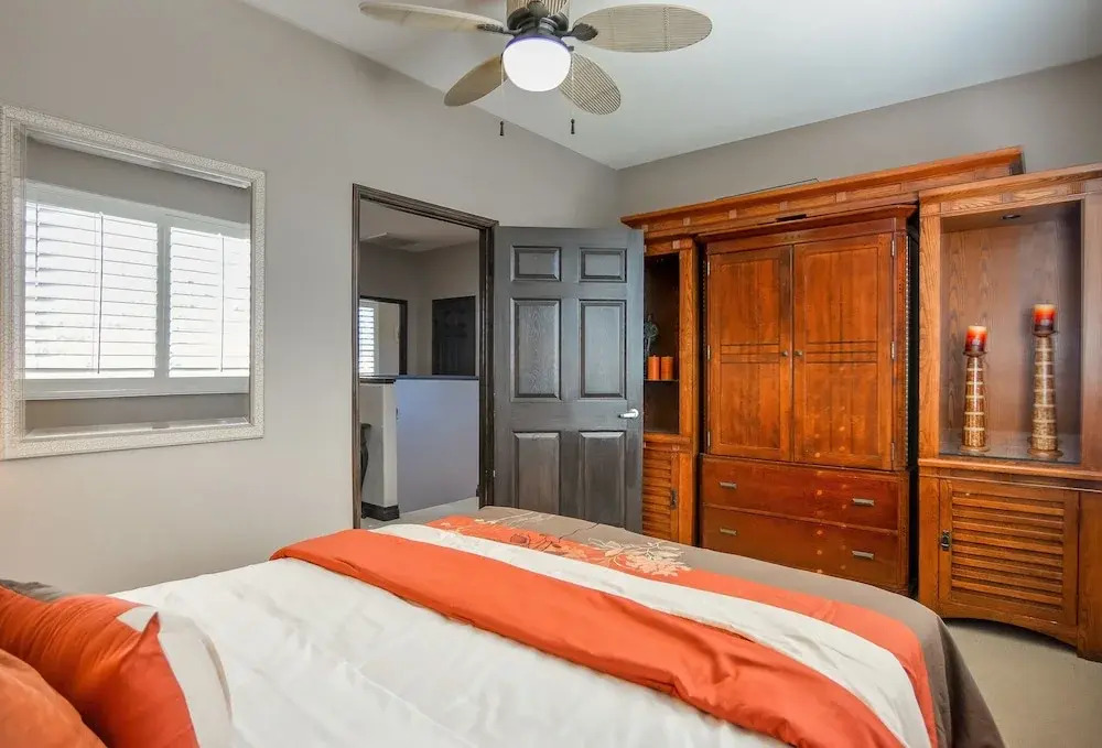 Gemini of the Desert Five Bedroom House