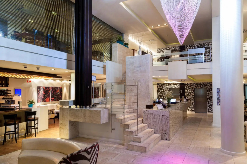 Colosseum Hotel