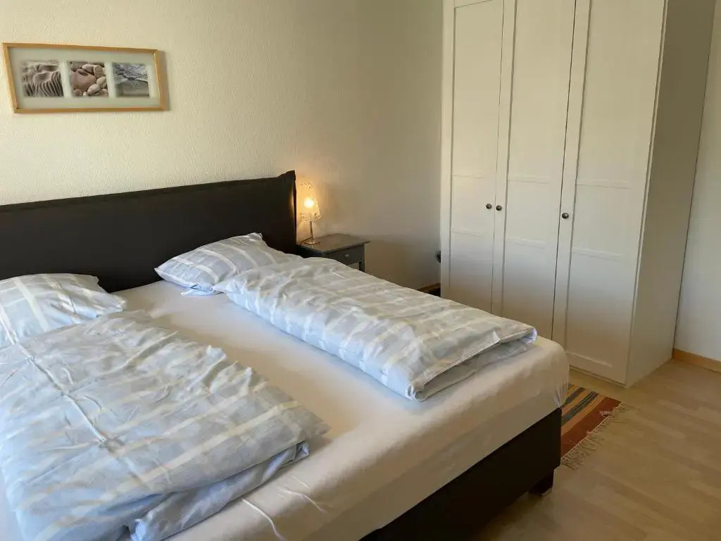 Apartment 4