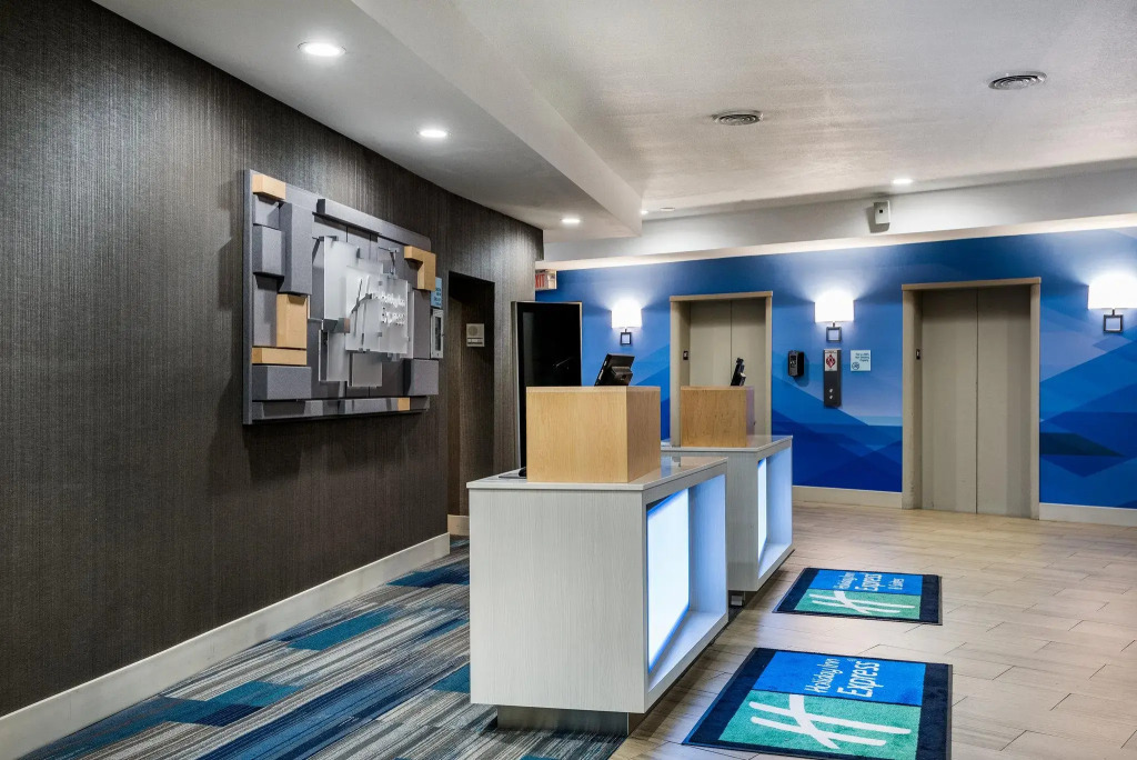 Country Inn & Suites by Radisson, Downtown Albany New York