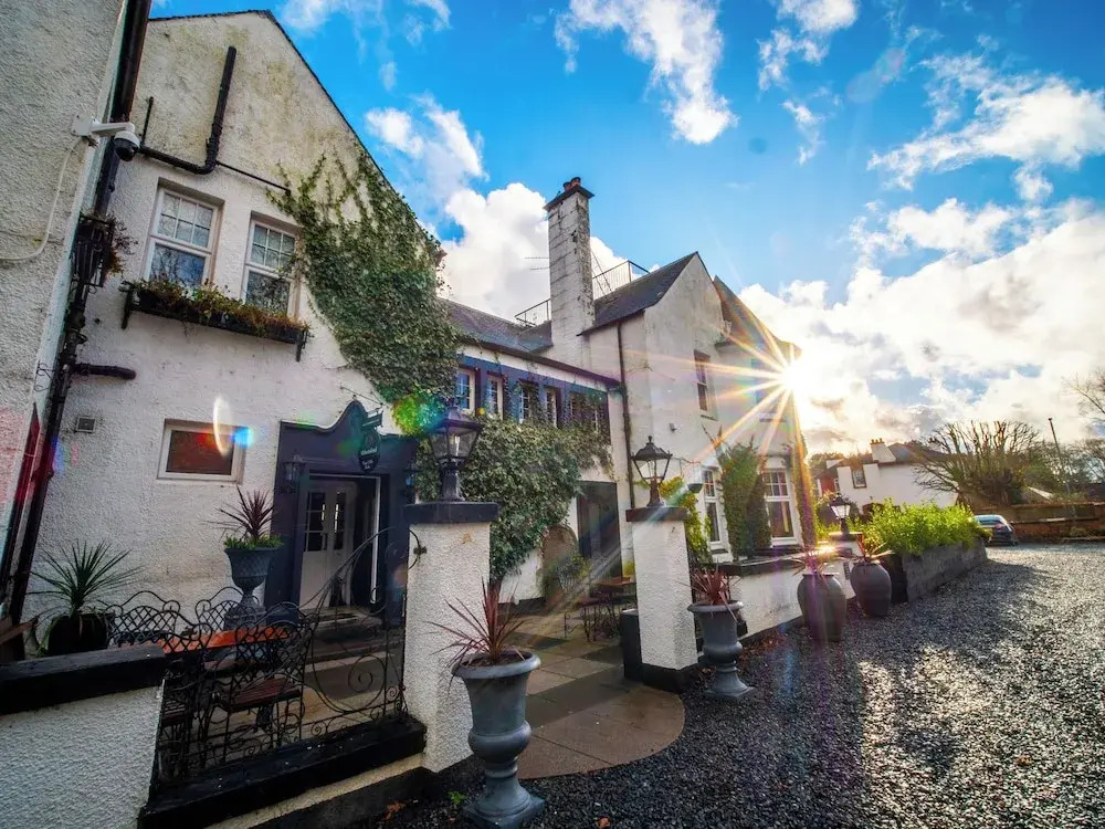 Abbotsford Hotel