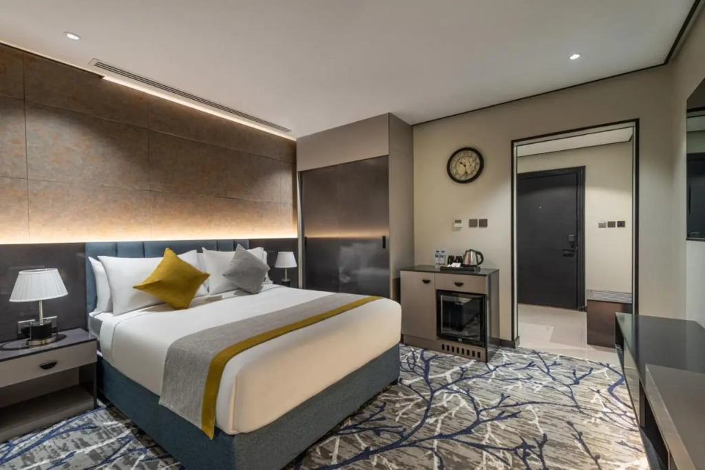 Ross Hotel