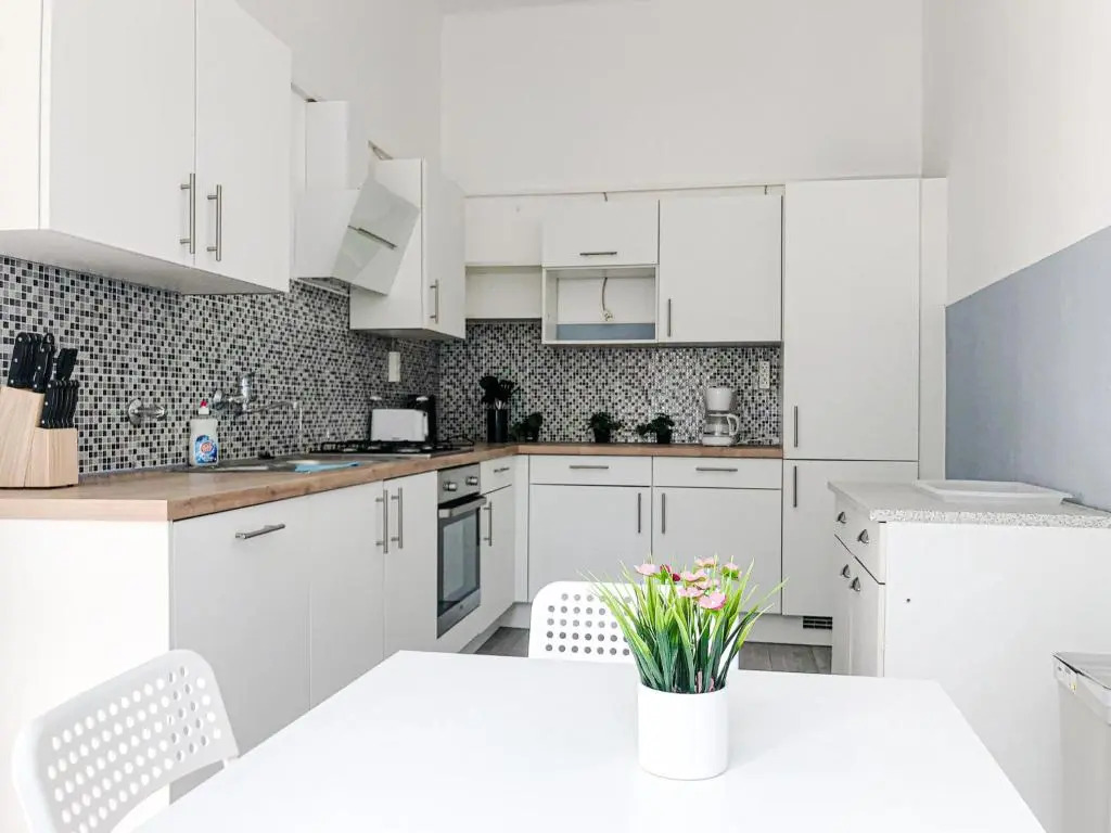 Welcoming 2BR Apt. near AKH- Perfect for Longstays