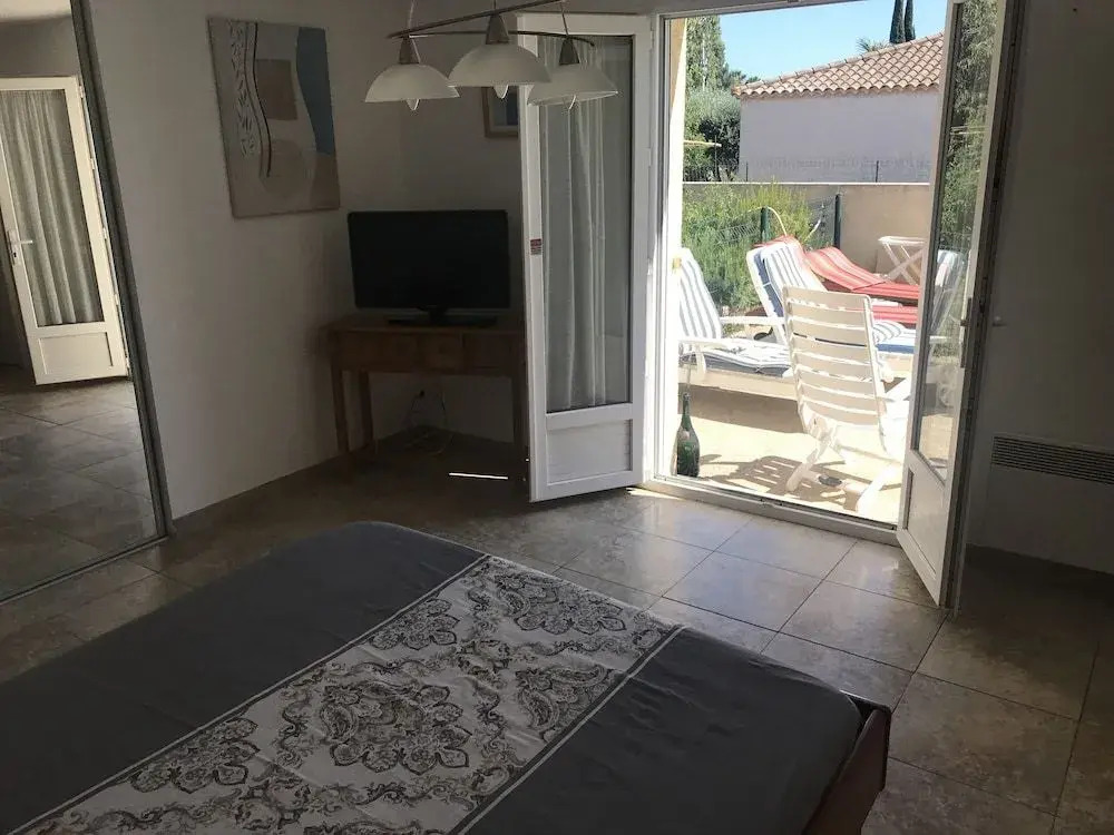 Chambre 2 Beziers Villeneuve