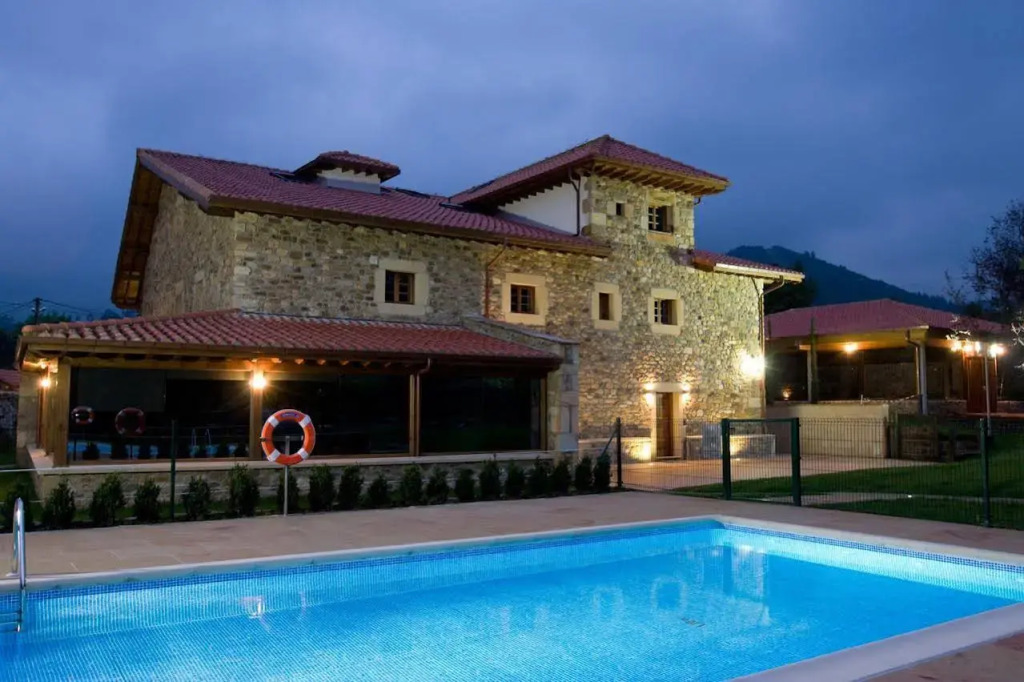 Akla Hotel Suites Valles Pasiegos