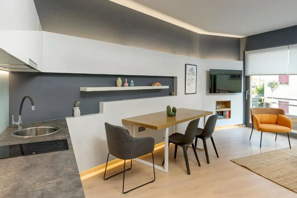 Ioannina In - central & modern apt 36m2 lake view