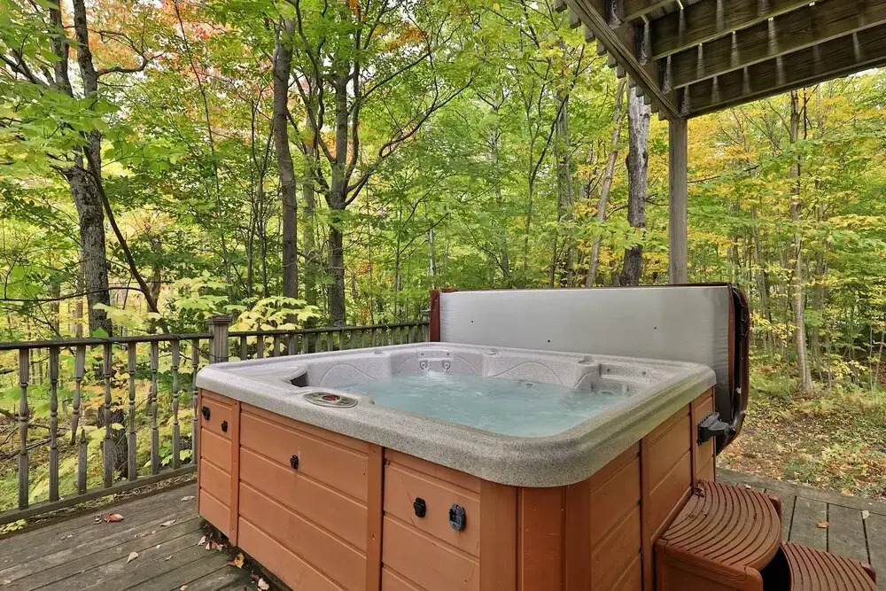 Left Duplex Home Directly Across From Pico Mountain, Close to Killington, home