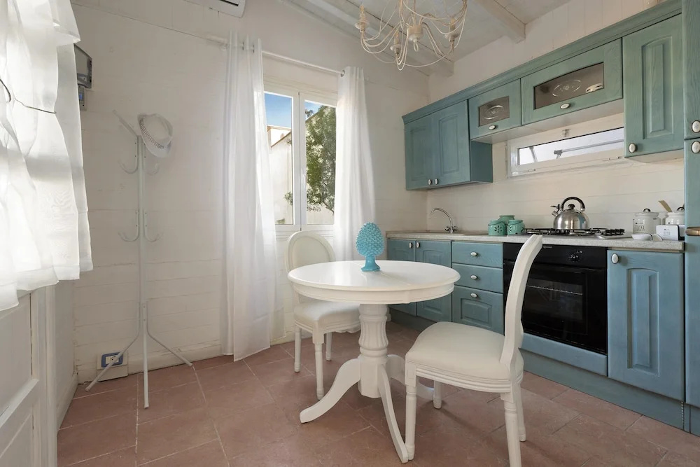 3716 Villetta White by Barbarhouse