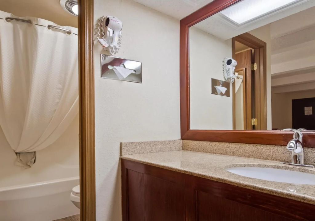 Best Western Montis Inn