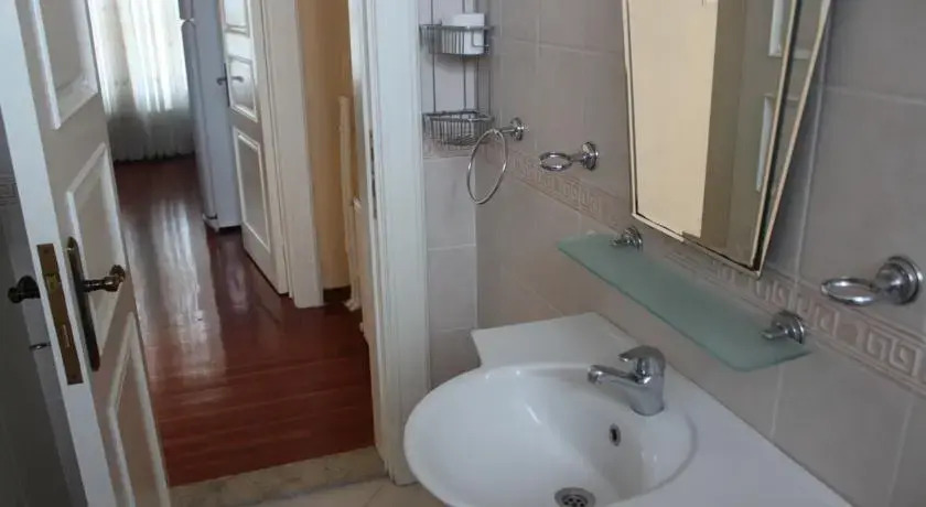 King Palace Suite