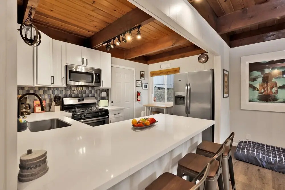 2135-ursa Minor 2 Bedroom Home by RedAwning