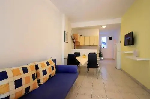 Apartments Lola