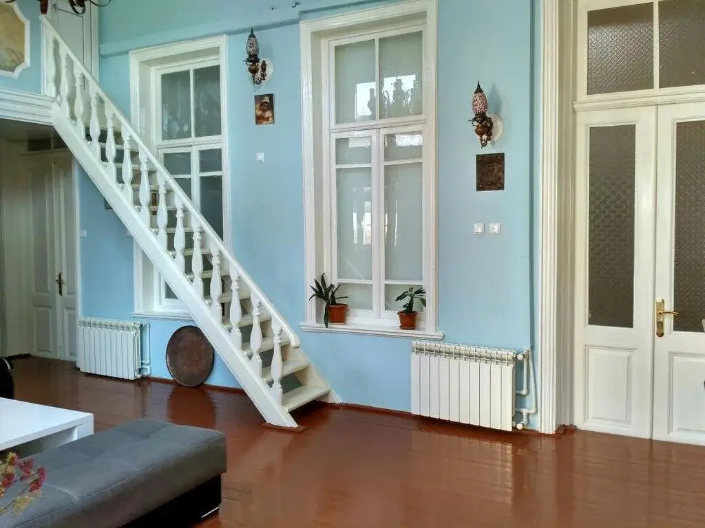 City-Center Apartment Main Street