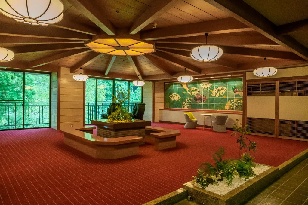 Yamanaka Onsen Hanatsubaki
