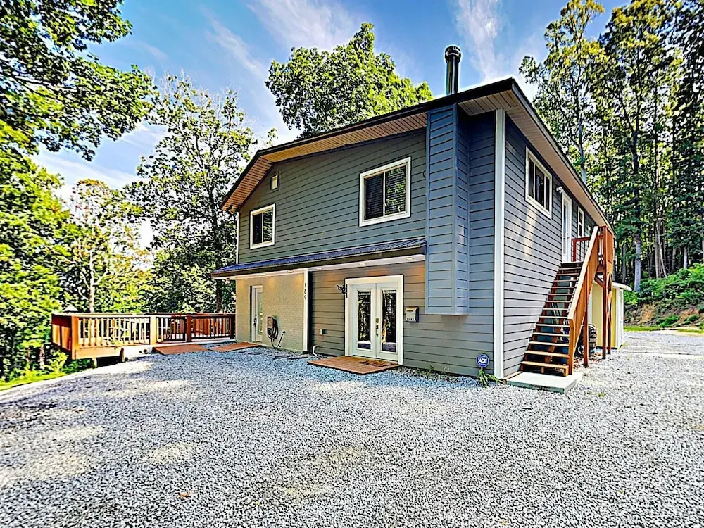 Dynasty - 4 Br Home