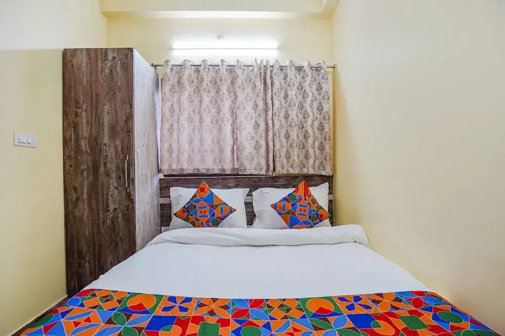 Rs Residency by OYO Rooms