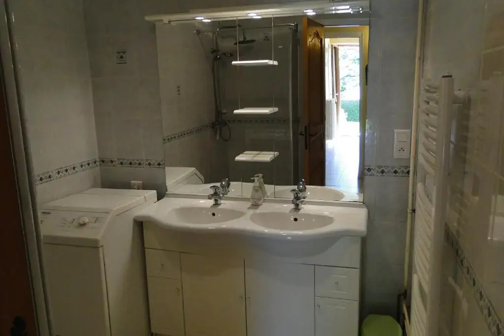 Gîte 295 Montagnes du Jura avec Spa et Sauna classé 3 étoiles
