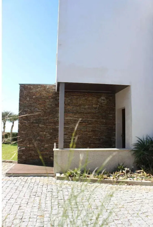 Lovely Holiday Home With Garden